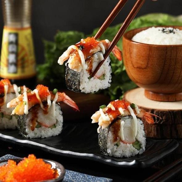 SushiMeister™ Macht das Rollen leicht