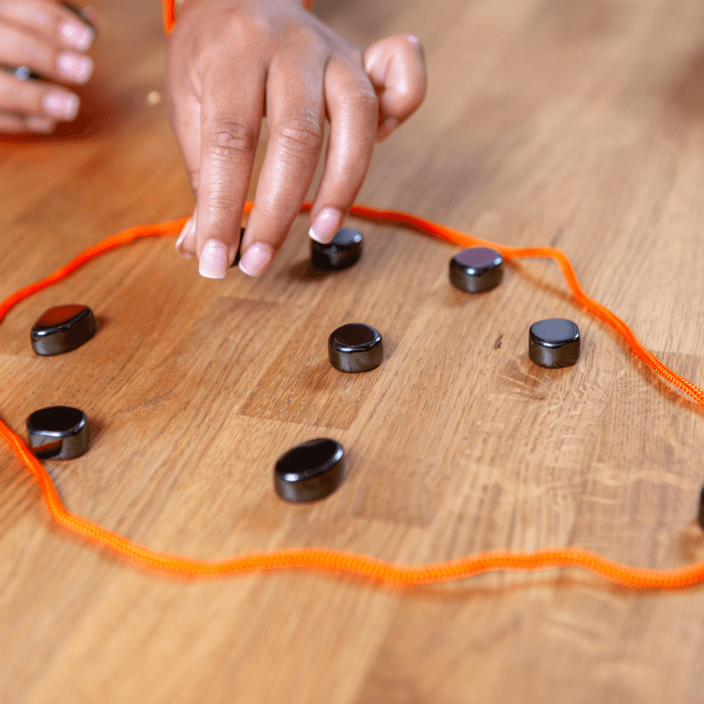 MagneChess™ - Spannendes Strategiespiel mit Magnetischen Figuren