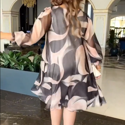 AusgestelltesKleid™ Elegante Flare Bewegung