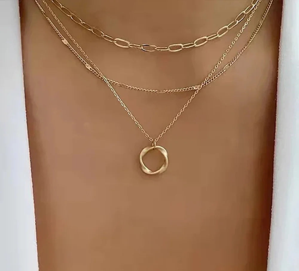 Vintage goldene mehrschichtige Ketten- und Anhängernhänger